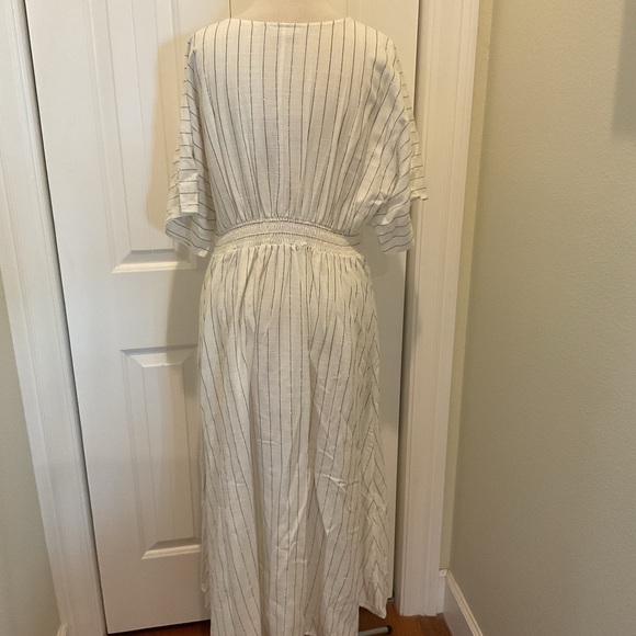 Chico's Dress Metallic Striped Maxi Size Chico’s Size 2P - Picture 6 of 10